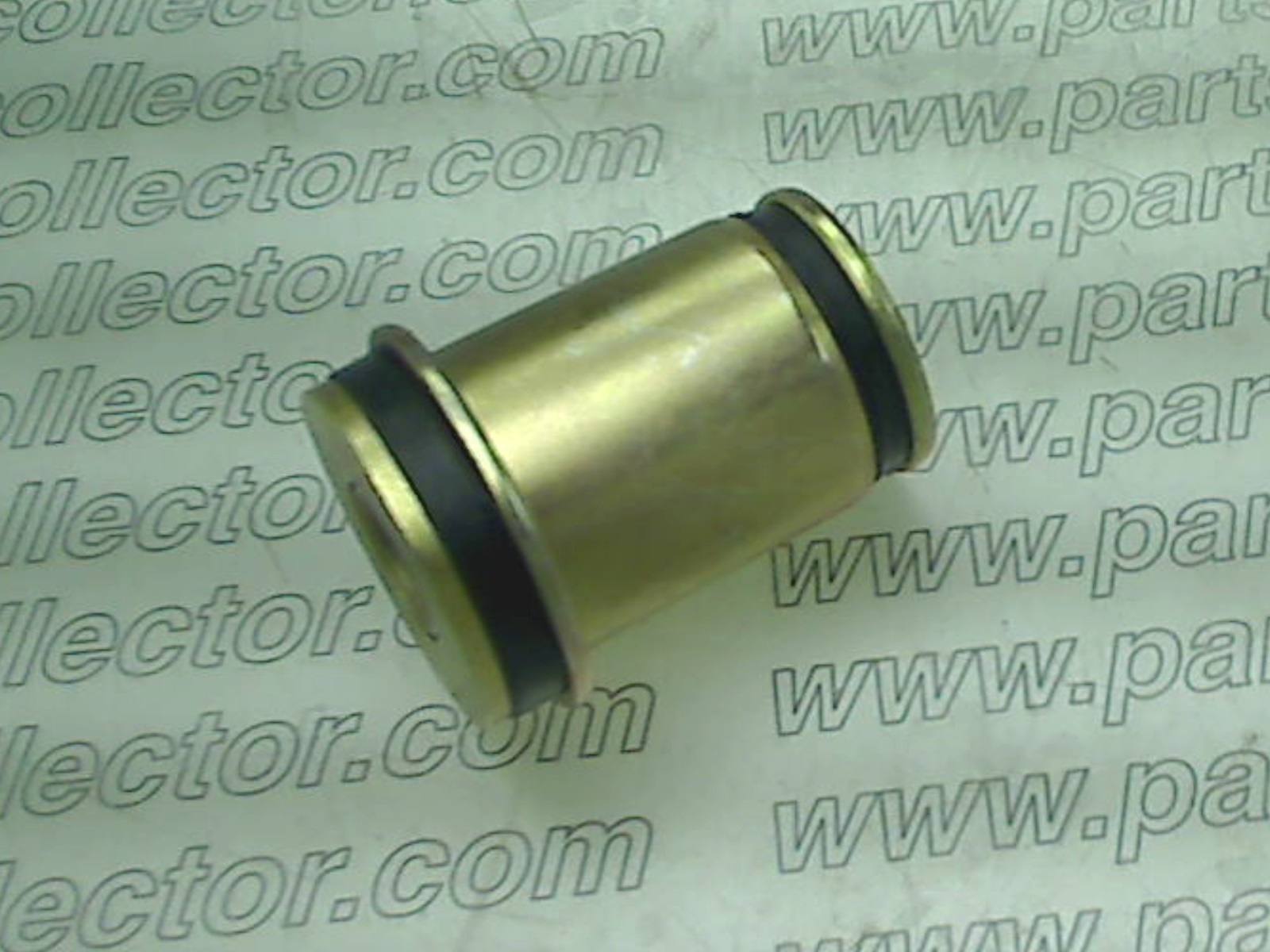 FERRARI 104398 Suspension code 8337 compatible with: FERRARI 246 DINO, FERRARI 308, FERRARI 328, FERRARI 348, FERRARI 365 GT4 BB, FERRARI 365 GTB4 DAYTONA, FERRARI 400, FERRARI 412, FERRARI 512BB, FERRARI MONDIAL, FERRARI MONDIAL T, MASERATI BORA AM117, MASERATI KHAMSIN AM120, MASERATI KYALAMI AM129, MASERATI MERAK AM122, MASERATI MERAK SS AM122A, MASERATI QUATTROPORTE III AM330